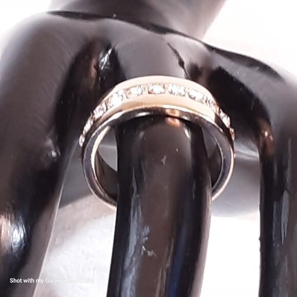 Rose Gold Tone Band Ring Sparkling Clear Stone Accents - Picture 2 of 7